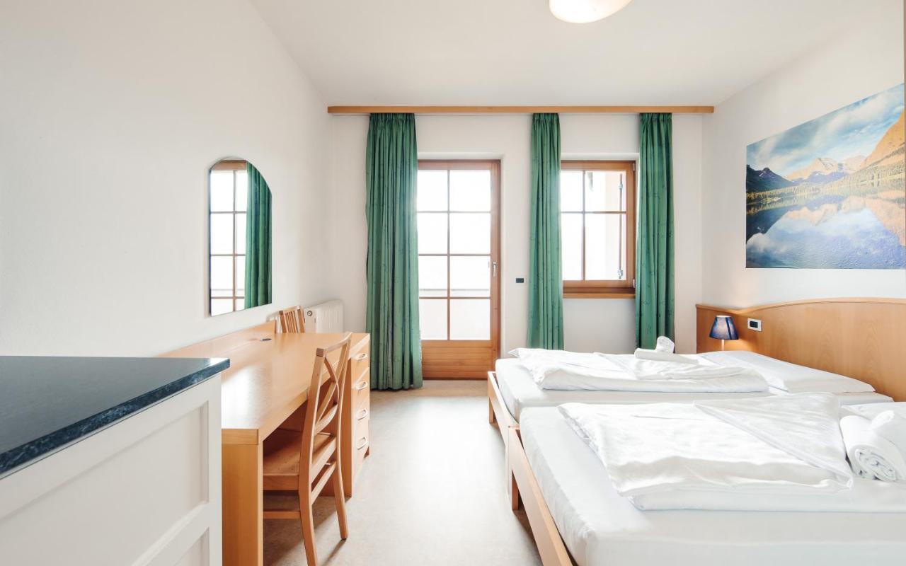 Hotel Corno Bianco Nova Ponente Cameră foto